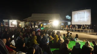 Ratusan Warga Nabire Ikuti Nobar Film Pesta Babi, Diskusi Soal Konflik di Tanah Papua