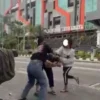 Remaja di Surabaya Jadi Korban Pengeroyokan Akibat Masalah Perempuan, Dipicu Pesan Instagram