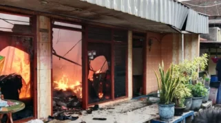 Rumah dan Motor Warga Kedung Anyar Surabaya Ludes Terbakar, Diduga Akibat Obat Nyamuk Bakar