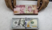 Rupiah Tertekan, Kurs Jual Dolar AS di Bank Besar Tembus Rp17.595