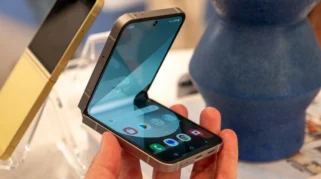 Samsung Dinilai Salah Jika Menghentikan Produksi Galaxy Z Flip Setelah Seri Note