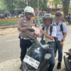 Satlantas Ponorogo Gunakan Smart Glasses untuk Tindak Pelanggar Tak Pakai Helm