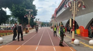 Satpol PP Jember Ingatkan PKL Soal Larangan Berjualan di Gladak Kembar