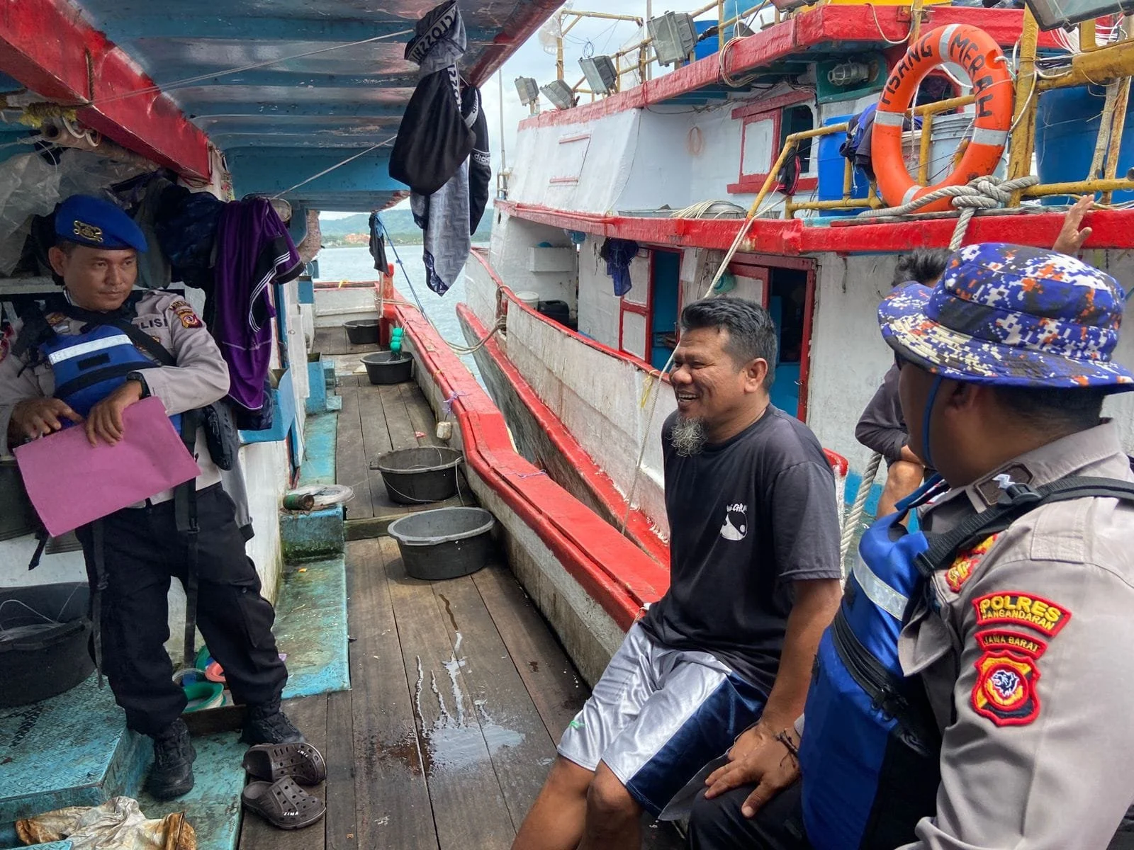 Satpolairud Perketat Patroli Tindaklanjuti Aduan Nelayan di Perairan Panarukan