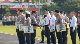 Satreskrim Polres Gresik Ungkap Praktik Ilegal BBM Subsidi, Raih Penghargaan Kapolda Jatim