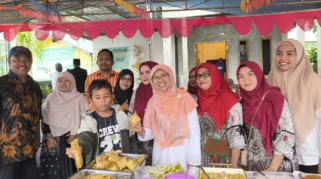 Sekda Maluku Buka Festival Ketupat Dusun Telaga Kodok 2026, Perkuat Semangat Hidup Orang Basudara dalam Kebersamaan