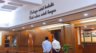 Seskab Bertemu Mensos, Bahas Rencana Sekolahkan 1.000 Anak Kurang Mampu di Jakarta