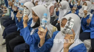 SMK Models Ikut Gerakan Minum Tablet Tambah Darah Serentak di Jawa Timur