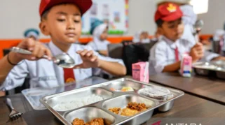 Sony Sonjaya Gelar Program Makan Bergizi Gratis Tanpa Kontrak, Mengandalkan Kepercayaan