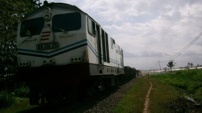 Spoor Putar Era Belanda di Daop 9 Jember Masih Digunakan untuk Operasional Kereta Api
