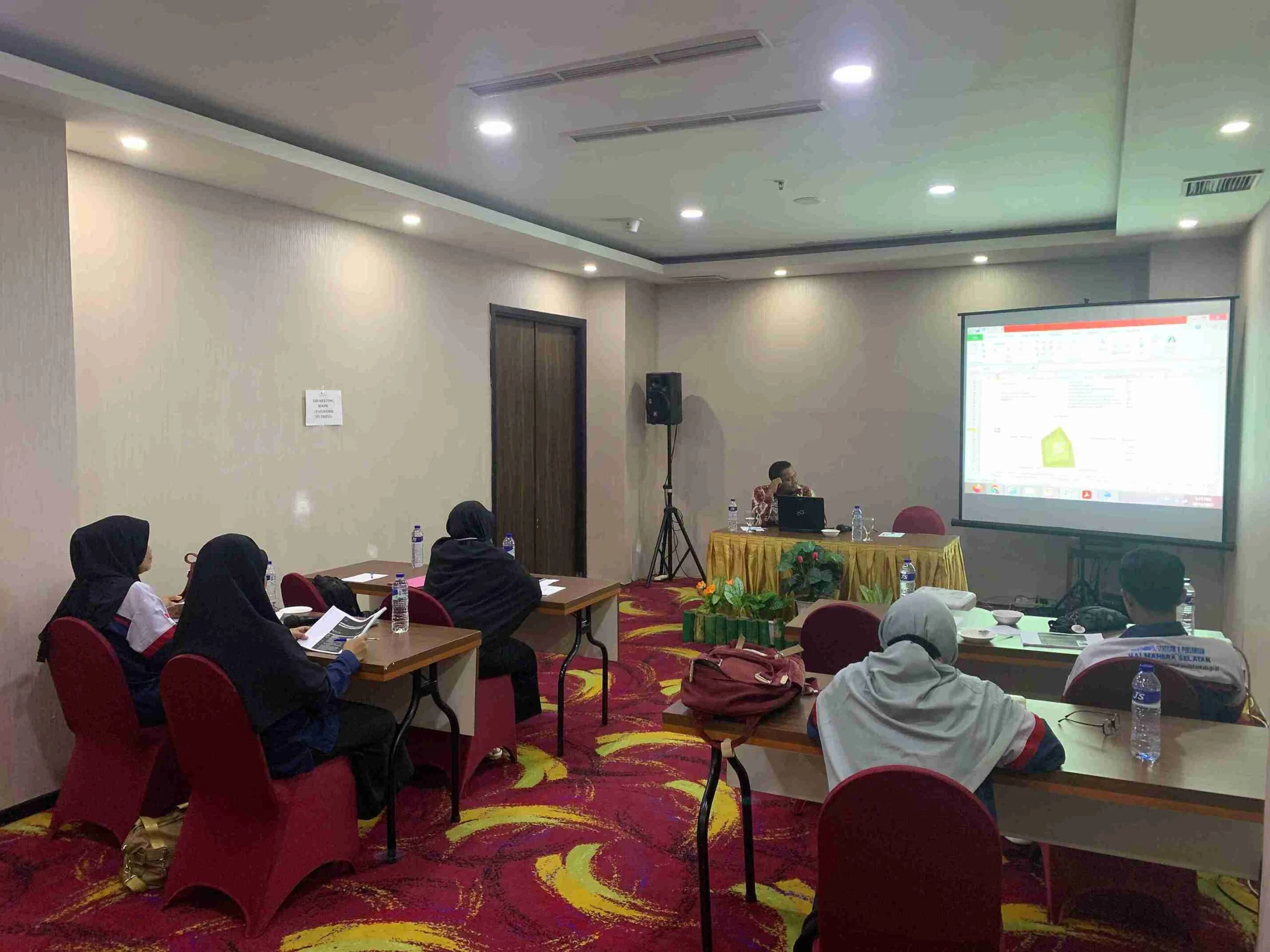 Strategi meningkatkan efektivitas Diskusi panel
