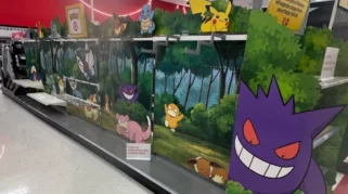 Target Pasang Tag Anti-Pencurian pada Display Pokemon, Usaha Menghalau Scalper yang Jual Kembali Dekorasi Pencurian