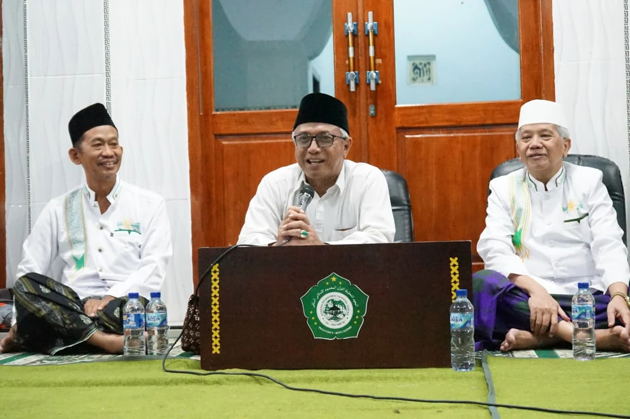 Teach to Inspire, Gus Qowim Tanamkan Akhlak dan Optimisme kepada Generasi Muda