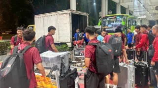 Tiba di Medan, Vietnam merasa disambut bak juara: banyak wartawan yang meliput kami