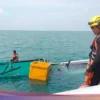 Tiga Belas Nelayan Selamat setelah Kapal Karam di Laut Jangkar