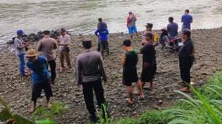 Tiga Warga Blitar Terseret Arus Sungai Brantas Saat Flushing Bendungan, Satu Masih Hilang