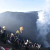 TNBTS Tutup Wisata Gunung Bromo Saat Ritual Yadnya Kasada