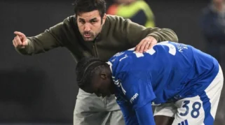 Tolak latih Chelsea, Cesc Fabregas targetkan kursi pelatih Arsenal