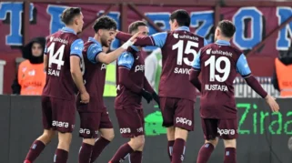 Trabzonspor Ukir Kemenangan 2-1 atas Konyaspor di Final Ziraat Türkiye Kupası