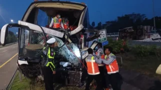 Truk Kabur Setelah Tabrak 3 Pelajar di Simpang Empat Mastrip Jombang, Korban Meninggal Dunia