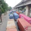 Truk Kontainer Terjebak Macet Panjang di Tanjung Priok-Cilincing