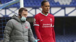 Virgil van Dijk: Musim Liverpool Tak Dapat Diterima, Pembela Keputusan Libur Pemain