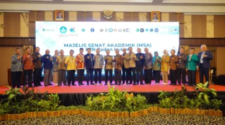 Wali Kota Surakarta Sambut Delegasi Majelis Senat Akademik PTNBH di Taman Balekambang