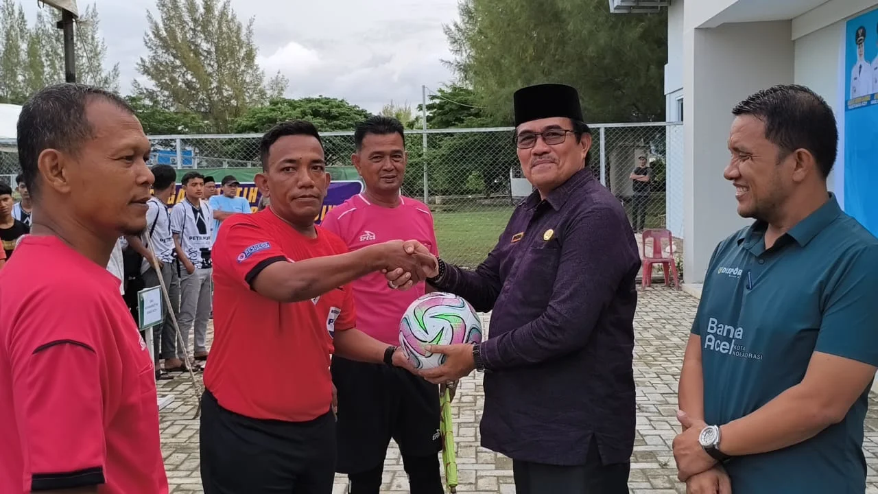Walikota Cup Jadi Magnet Talenta Muda, Pemuda Urimessing Ucap Terima Kasih Kepada Bodewin Wattimena atas Kesuksesan Turnamen