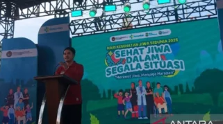 Wamenkes Dante Saksono Perkenalkan Slogan 'Demam Sehat' untuk Edukasi Pasca Imunisasi Anak