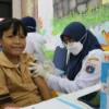 Wamenkes Usulkan Pelayanan Imunisasi di Hari Libur untuk Tingkatkan Vaksinasi Anak di Aceh