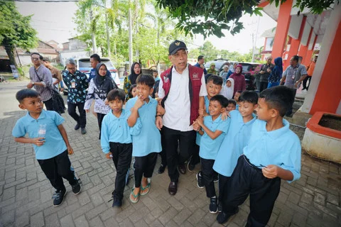 Wamensos Minta Grobogan Cari Lahan Baru untuk Sekolah Rakyat Permanen