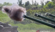Warga Sipil Iran Diajarkan Menggunakan Senapan Serbu untuk Hadapi Potensi Serangan AS