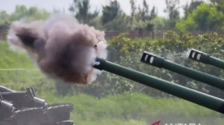 Warga Sipil Iran Diajarkan Menggunakan Senapan Serbu untuk Hadapi Potensi Serangan AS