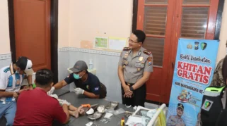 150 Anak Antusias Ikuti Khitan Gratis Polres Situbondo dalam Rangka Hari Bhayangkara ke-80