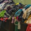 6 Tips Teliti Memilih Baju Thrifting agar Tidak Menyesal