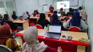 Rapat evaluasi tim CPOB PMI Jember