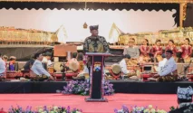 Kapolda Jatim Ajak Masyarakat Teladani Nilai Pandawa dalam Pagelaran Wayang Kulit Hari Bayangkara ke-80