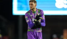 Adam Przybek Resmi Tinggalkan Persib, Kiper Asal Wales Hanya Satu Musim Bersama Maung Bandung