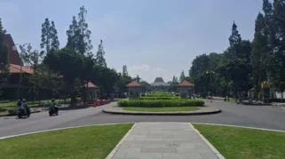 Akademik, Elite, dan Industri: Sejarah Fungsi Perguruan Tinggi dari Masa ke Masa