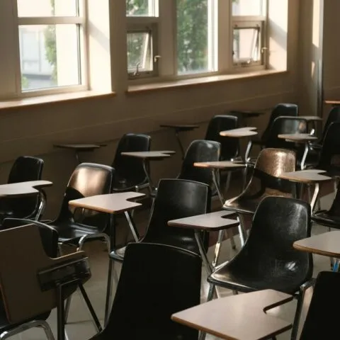 Anak Keluarga Ekonomi Tidak Mampu Bisa Daftar Sekolah Jalur Afirmasi 2026, Cek Jadwal dan Persyaratannya
