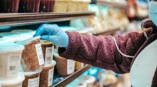 Analisis Pangan: Kunci Memastikan Semua Makanan Aman Dikonsumsi Sebelum Beredar
