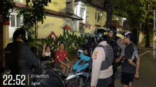 Anggota Unit Samapta Polsek Cikancung Polresta Bandung Gelar Patroli Printis Presisi Siang Hari