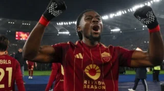 Arsenal Sepakati Syarat Pribadi dengan Manu Koné, Roma Minta €50 Juta