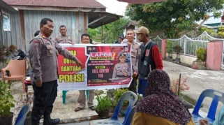 Bhabinkamtibmas Polsek Grogol Sosialisasikan Layanan Call Center 110 Ke Warga