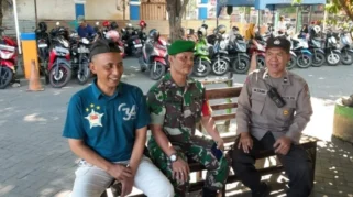 Bhabinkamtibmas Polsek Sangkulirang Sambangi Warga, Jaga Kamtibmas Kondusif