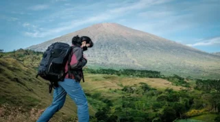 Cuaca Dingin Landa Gunung Rinjani, Pendaki Diminta Bawa Sleeping Bag