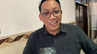 Dampak Kenaikan Pertamax: Pakar Ekonomi Unesa Soroti Risiko pada Kelas Menengah dan UMKM