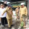 Dapat Laporan Pagi Hari, Bupati Tangerang Langsung Bangunkan Rumah untuk Herman