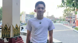 Dari Lereng Menoreh ke Sekolah Rakyat: Kisah Iksan yang Belajar Membayar Utang kepada Rakyat
