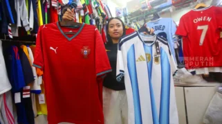 Demam Piala Dunia 2026, Jersey Tim Favorit Diburu Fans di Jakarta Football Shop